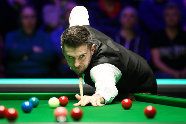 他不仅持续 他不仅持续